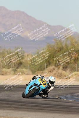 media/Nov-02-2025-CVMA (Sun) [[337aff29ab]]/Race 17-Amateur Supersport Middleweight/
